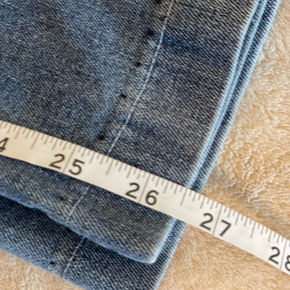 Tommy Bahama Straight Leg Mid Rise Jeans - Size 6 - Picture 11 of 11
